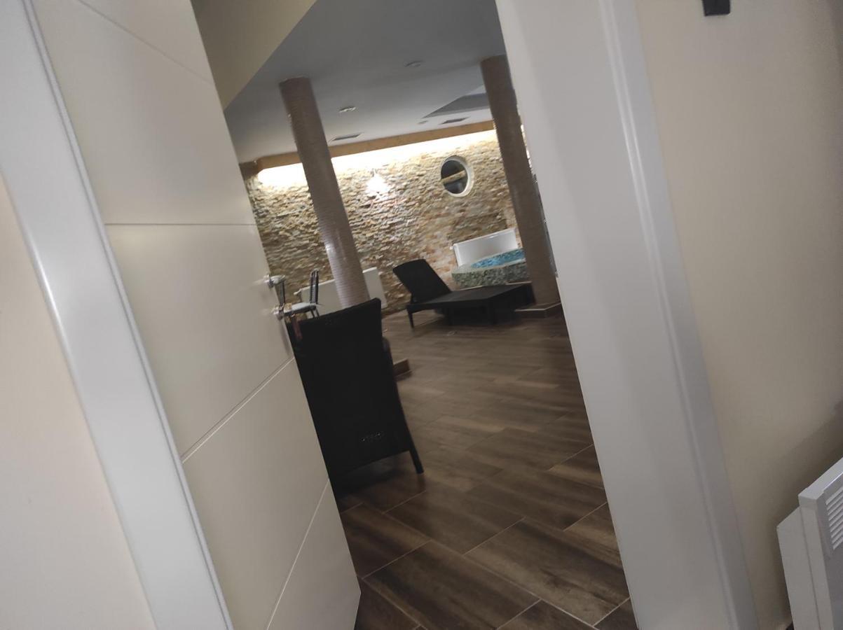 V & V Villa Lalince Екстериор снимка